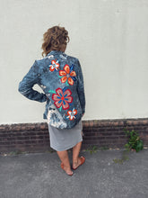Load image into Gallery viewer, Blue Floral Blazer Jacket