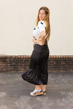 Load image into Gallery viewer, Lovely Bow Sweater Top
