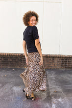 Load image into Gallery viewer, Black Bow Sweater