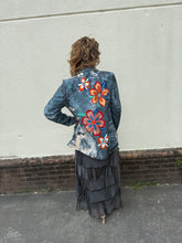 Load image into Gallery viewer, Blue Floral Blazer Jacket