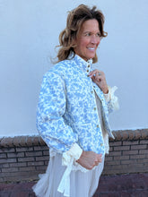 Load image into Gallery viewer, Quilted Jacket