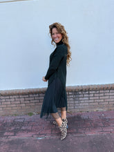 Load image into Gallery viewer, Pleated Sweater Set