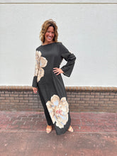 Load image into Gallery viewer, Flower Caftan Maxi Dress