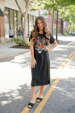 Load image into Gallery viewer, Tiger Tee Dress