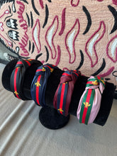 Load image into Gallery viewer, Bee Knot Headband