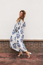 Load image into Gallery viewer, Kathryn Maxi Dress

