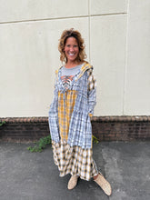 Load image into Gallery viewer, Plaid Hoodie Duster Dress
