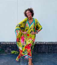 Load image into Gallery viewer, French Riviera Chartreuse Silk Set
