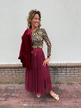 Load image into Gallery viewer, Aria Long Tulle Skirt
