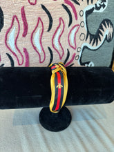 Load image into Gallery viewer, Bee Knot Headband
