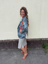 Load image into Gallery viewer, Blue Floral Blazer Jacket
