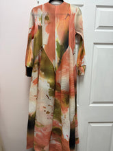 Load image into Gallery viewer, Sample Pleated Bounce Dresses
