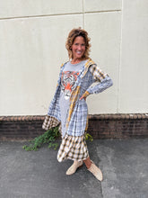 Load image into Gallery viewer, Plaid Hoodie Duster Dress
