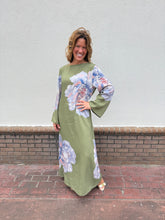 Load image into Gallery viewer, Flower Caftan Maxi Dress
