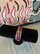 Load image into Gallery viewer, Bee Knot Headband
