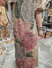Load image into Gallery viewer, Linen Rose Dress
