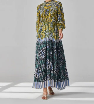 Sharvi Pleated Set