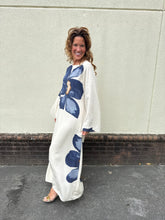 Load image into Gallery viewer, Flower Caftan Maxi Dress
