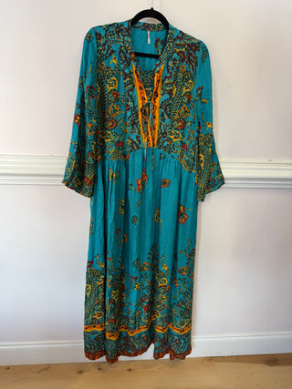 TLSM Dresses M