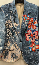 Load image into Gallery viewer, Blue Floral Blazer Jacket
