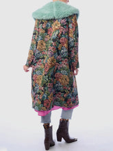 Load image into Gallery viewer, Isabel Coat

