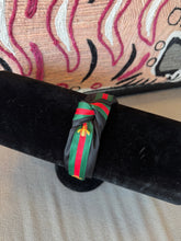 Load image into Gallery viewer, Bee Knot Headband
