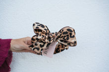 Load image into Gallery viewer, Leopard Bow Headband
