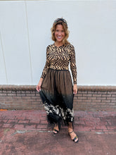 Load image into Gallery viewer, Pam Black Tulle Skirt
