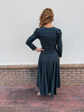 Load image into Gallery viewer, Mimi Plaid Dress
