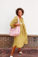 Load image into Gallery viewer, Cora Quilted Puffer Bag
