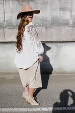 Load image into Gallery viewer, Sequin Linen Kimono
