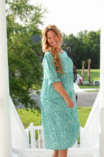 Load image into Gallery viewer, Bonnie Green White Floral Tiered Maxi Dress
