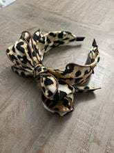 Load image into Gallery viewer, Leopard Bow Headband
