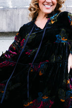 Load image into Gallery viewer, Black Velvet Floral Dress
